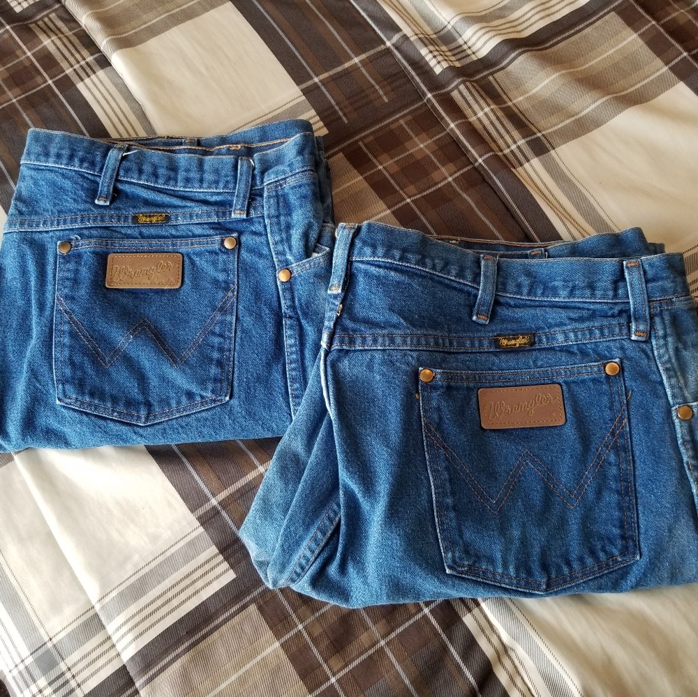 42 × 30 Wrangler Jeans
